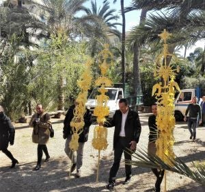 Palmas Blancas de Domingo de Ramos que el Ayuntamiento de Elche regala a distintas personalidades Palmas Blancas de Domingo de Ramos que el Ayuntamiento de Elche regala a distintas personalidades