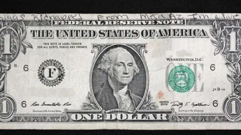 Imagen del billete de dólar que apareció en Arizona Imagen del billete de dólar que apareció en Arizona