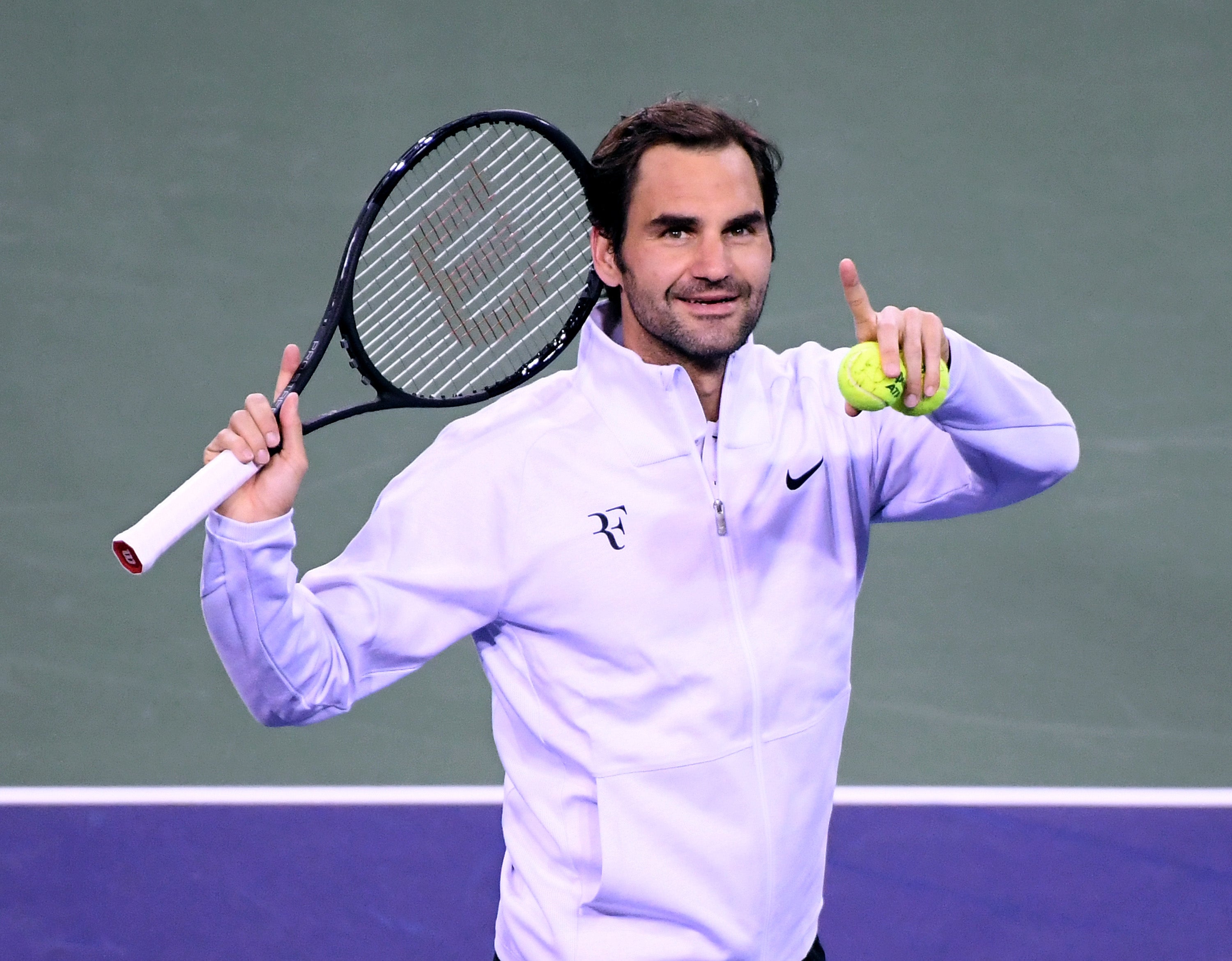Federer acaba con el debate: ¿Son las pelotas de tenis amarillas o verdes? Federer acaba con el debate: ¿Son las pelotas de tenis amarillas o verdes?