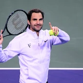 Roger Federer saluda a la grada Roger Federer saluda a la grada