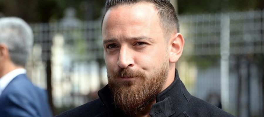 Deniz Naki atiende a los medios Deniz Naki atiende a los medios