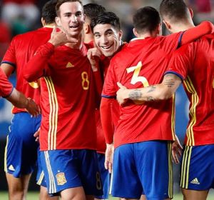 Los jugadores de la selección española sub-21 celebran un gol en Irlanda del Norte Los jugadores de la selección española sub-21 celebran un gol en Irlanda del Norte