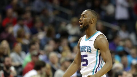 Kemba Walker celebra una canasta
