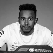 Lewis Hamilton comparece ante los medios Lewis Hamilton comparece ante los medios