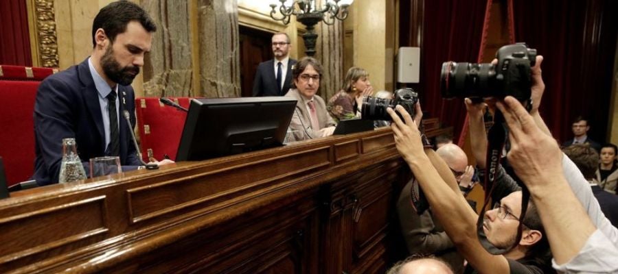 JxCat, ERC y la CUP reivindican en el Parlament que Puigdemont, Sànchez y Turull puedan ser investidos JxCat, ERC y la CUP reivindican en el Parlament que Puigdemont, Sànchez y Turull puedan ser investidos