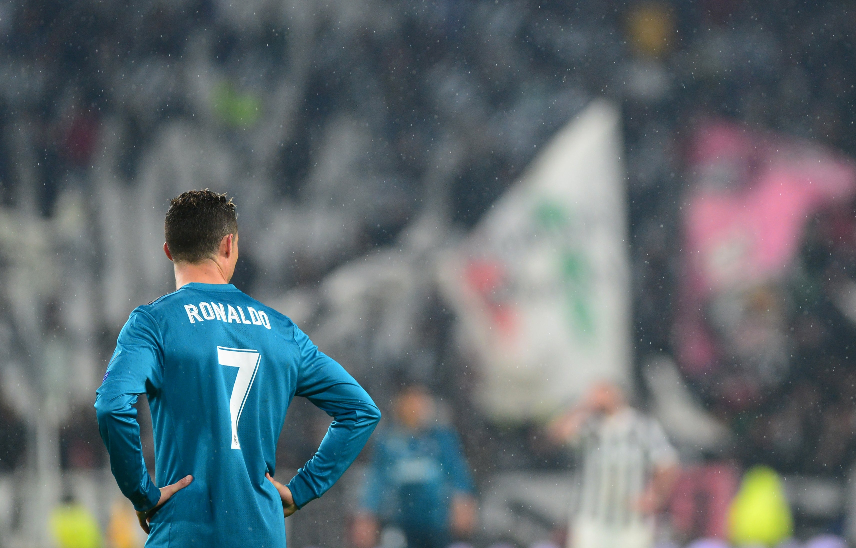 "¡¿Estáis entretenidos?!": Internet explota con el gol de chilena de Cristiano Ronaldo "¡¿Estáis entretenidos?!": Internet explota con el gol de chilena de Cristiano Ronaldo