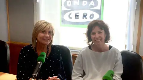 Julia Otero y Olivia Rueda en Julia en la onda Julia Otero y Olivia Rueda en Julia en la onda