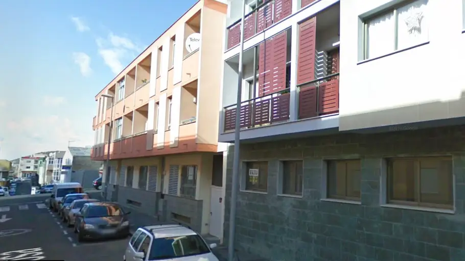 Edificio San Roque en San Isidro, Granadilla de Abona (Tenerife) Edificio San Roque en San Isidro, Granadilla de Abona (Tenerife)