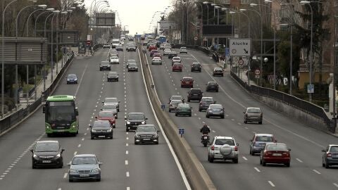 Tr&aacute;fico en las carreteras