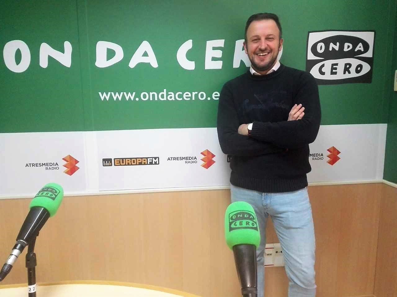 "El tripartito emplea la participación y democracia solo como eslóganes en marquesinas; no tiene en cuenta al Pleno" "El tripartito emplea la participación y democracia solo como eslóganes en marquesinas; no tiene en cuenta al Pleno"
