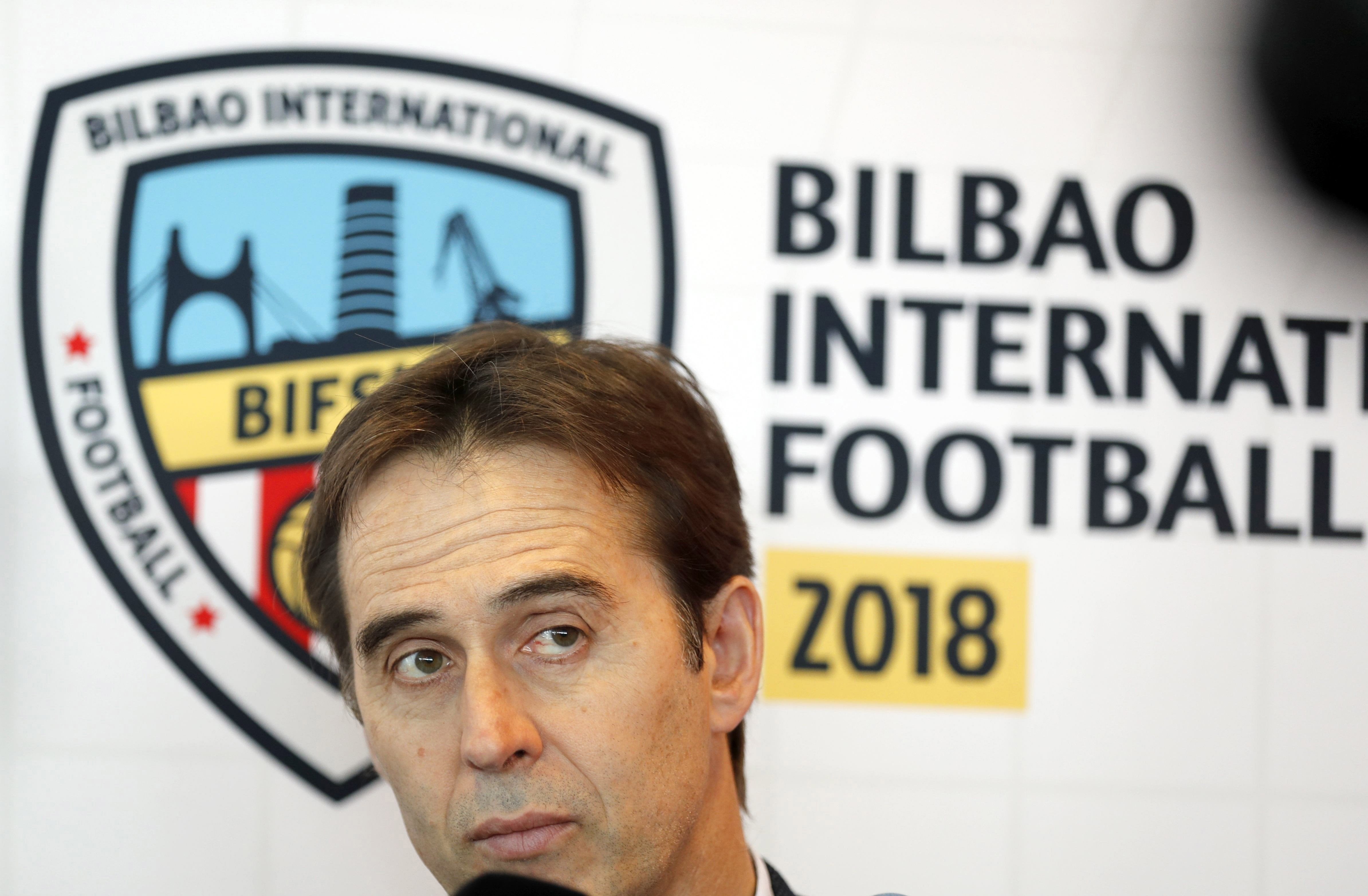 Lopetegui: "Un jugador que no esté dispuesto a no ser titular puede ser tóxico para un equipo" Lopetegui: "Un jugador que no esté dispuesto a no ser titular puede ser tóxico para un equipo"