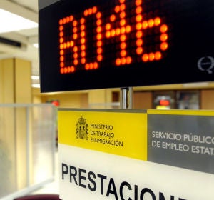 Interior de una oficina de empleo Interior de una oficina de empleo