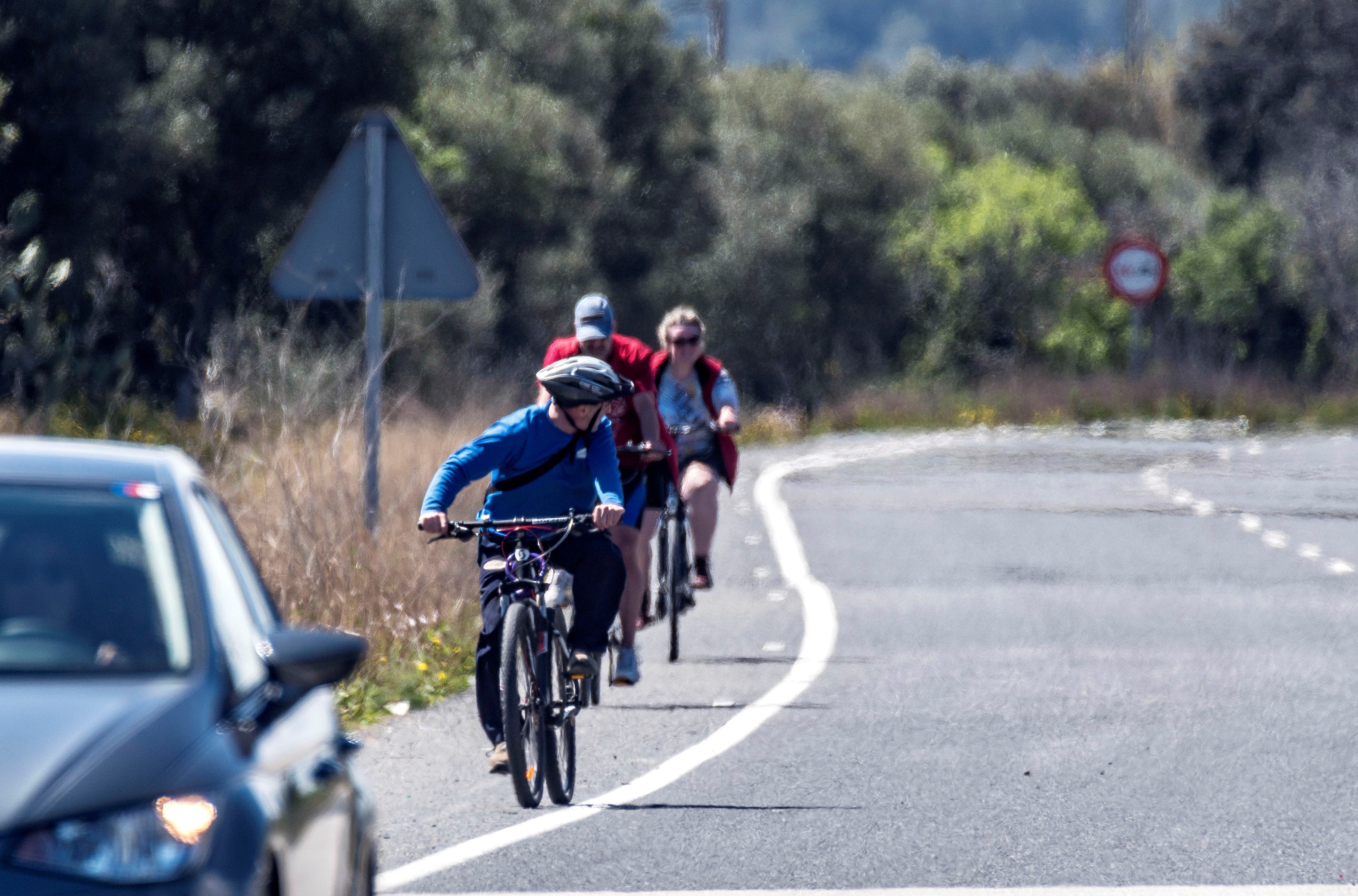 Una furgoneta atropella a un ciclista el día que se presenta la campaña Movilidad segura en bicicleta Una furgoneta atropella a un ciclista el día que se presenta la campaña Movilidad segura en bicicleta
