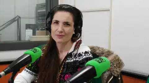 La escritora Ana Martín convierte su libro en documental Entrevista en el programa "Asturias en la Onda"