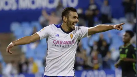 Borja Iglesias. Borja Iglesias.