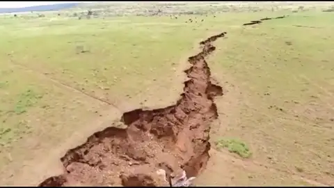 Una enorme grieta en Kenia podría separar el Cuerno de África del resto del continente Una enorme grieta en Kenia podría separar el Cuerno de África del resto del continente