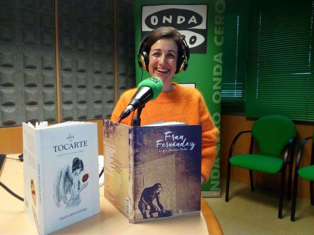 Carmen Quinteiro: "Algunos de mis primeros textos nacieron tras escuchar canciones de Fran Fernández" Carmen Quinteiro: "Algunos de mis primeros textos nacieron tras escuchar canciones de Fran Fernández"
