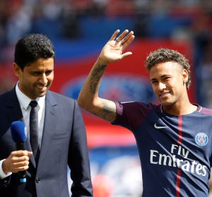 Al Khelaifi en la presentación de Neymar Al Khelaifi en la presentación de Neymar