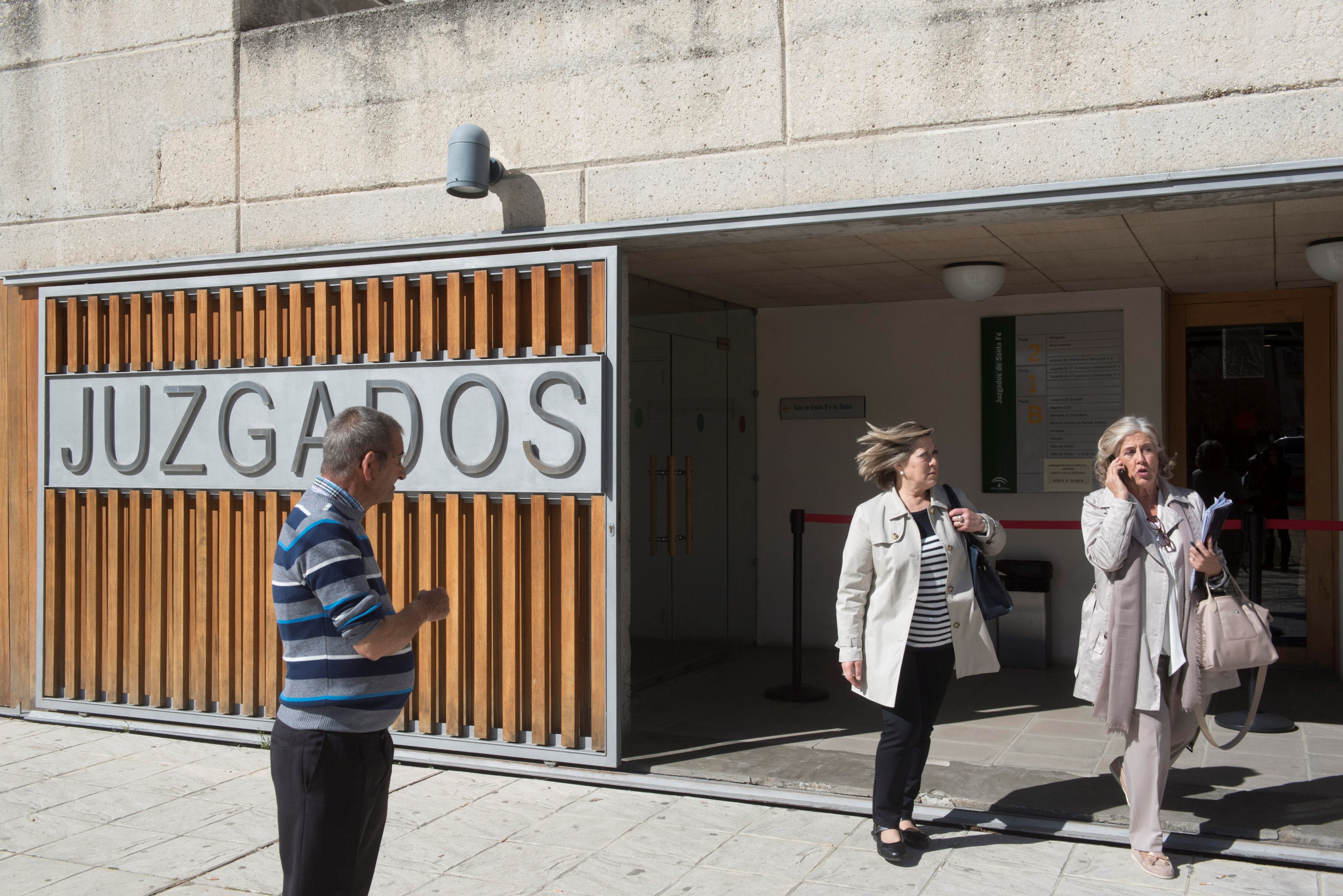 Juzgan de nuevo al subinspector de la Policía Local de Granada condenado por violencia de género por presunto quebrantamiento de la orden de alejamiento Juzgan de nuevo al subinspector de la Policía Local de Granada condenado por violencia de género por presunto quebrantamiento de la orden de alejamiento