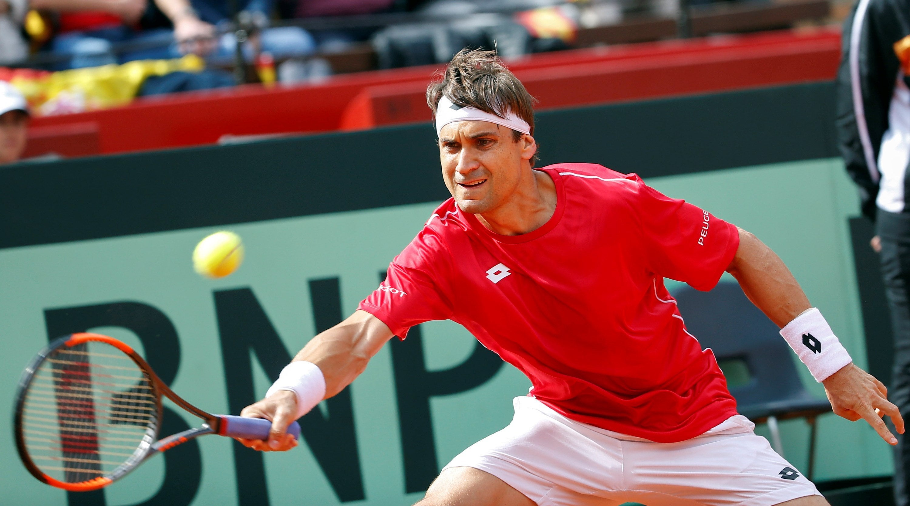 David Ferrer pierde el primer punto de la Copa Davis ante Zverev David Ferrer pierde el primer punto de la Copa Davis ante Zverev