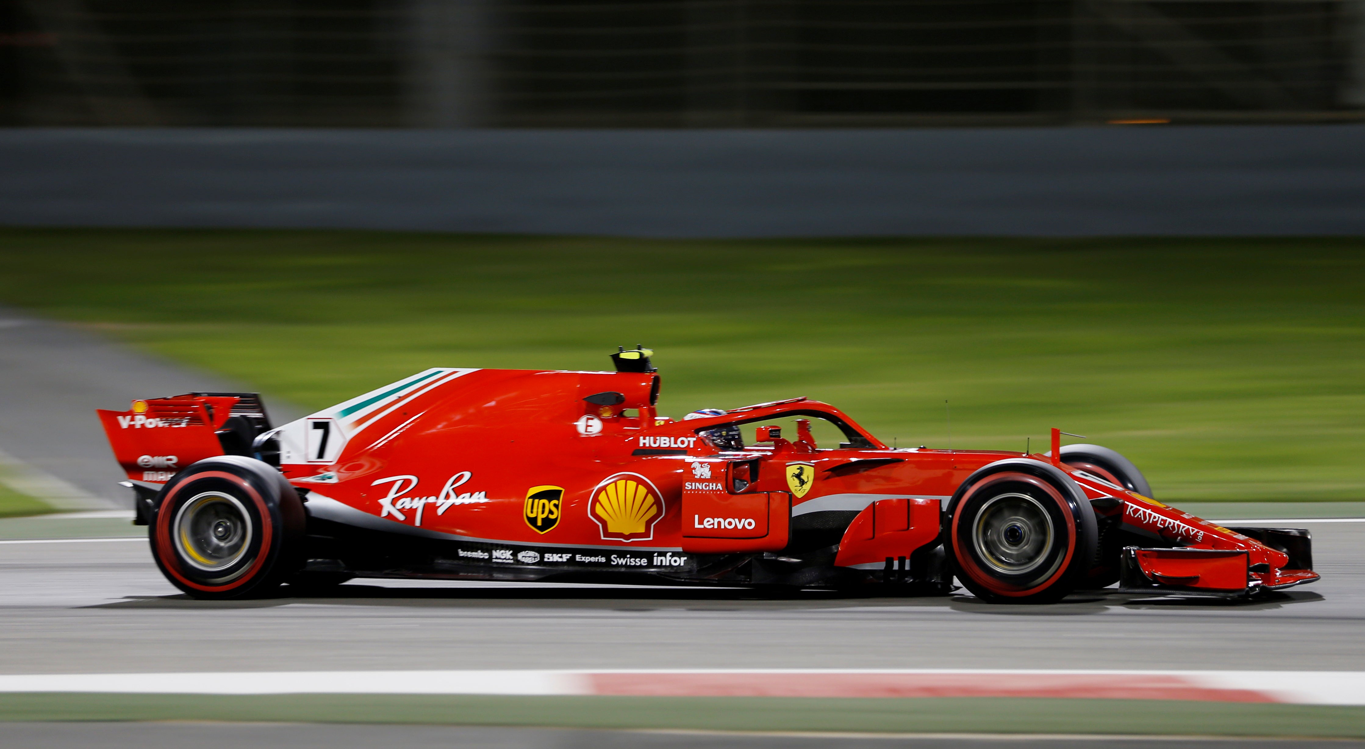 Raikkonen lidera los Libres 2 del GP de Baréin con Alonso 8º y Sainz 12º Raikkonen lidera los Libres 2 del GP de Baréin con Alonso 8º y Sainz 12º
