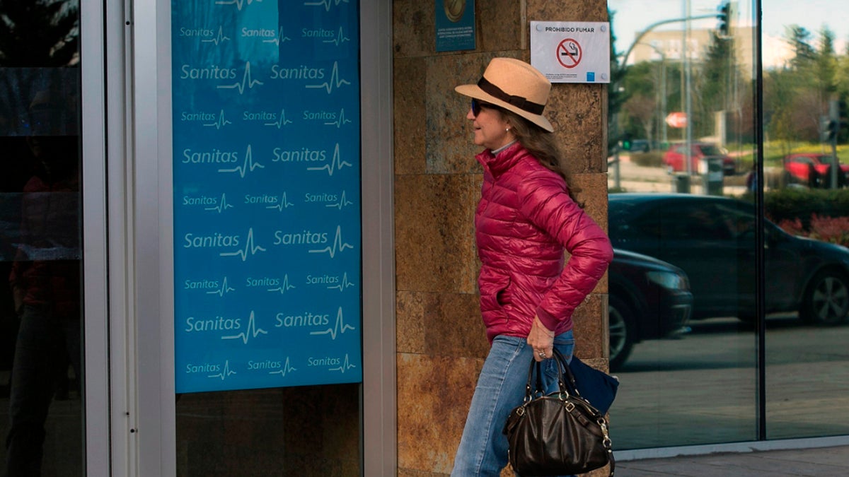 La Infanta Elena visita a su padre en el hospital La Infanta Elena visita a su padre en el hospital