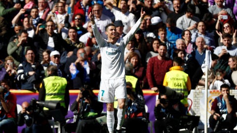 Cristiano Ronaldo celebra su tanto en el Bernab&eacute;u