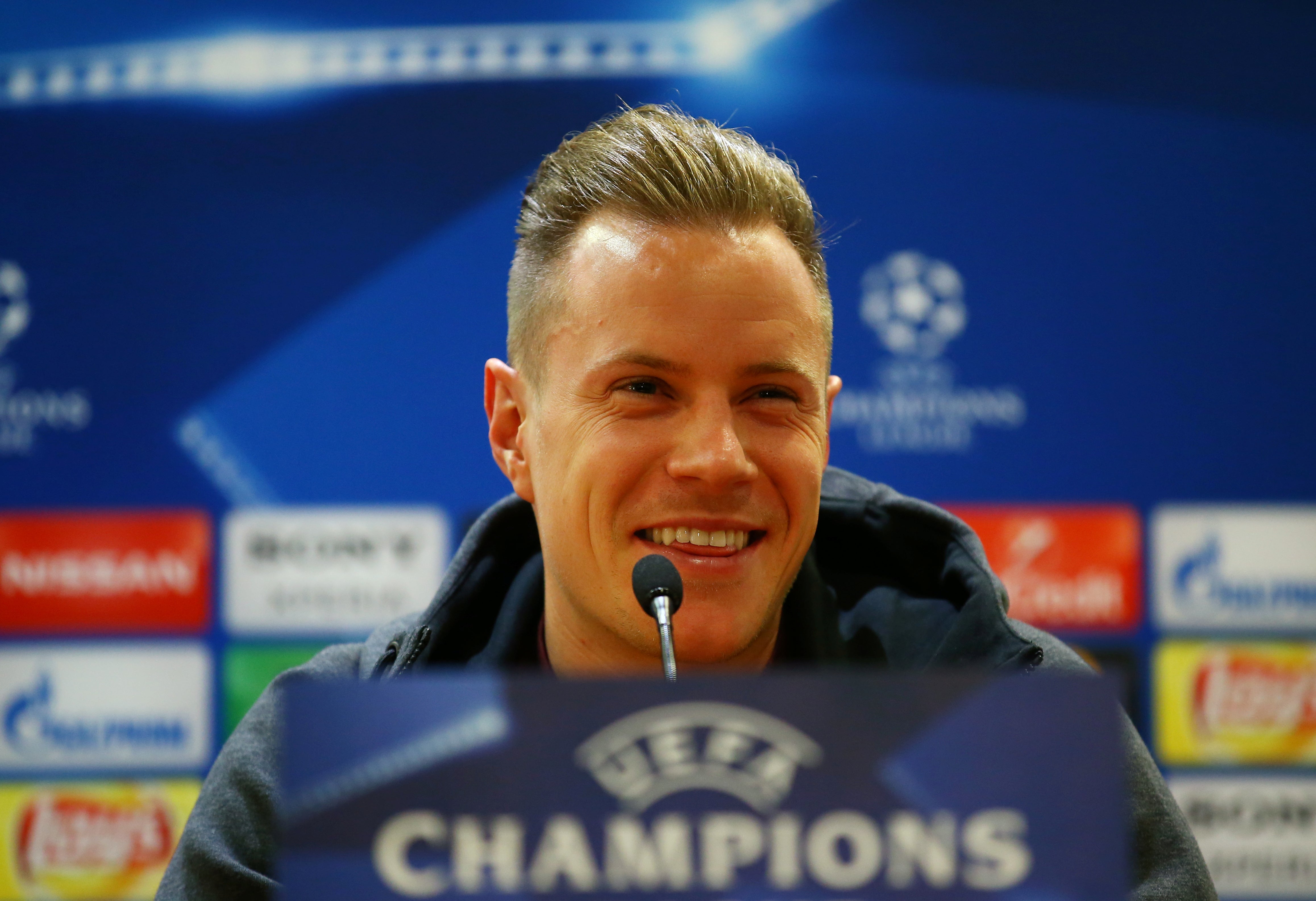 Ter Stegen: "El gol desde el centro del campo de Florenzi me hizo más fuerte" Ter Stegen: "El gol desde el centro del campo de Florenzi me hizo más fuerte"