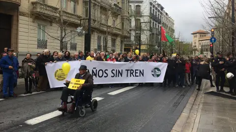 Las instituciones granadinas alzan la voz contra el llamado "apagón informativo" de las obras del AVE Las instituciones granadinas alzan la voz contra el llamado "apagón informativo" de las obras del AVE