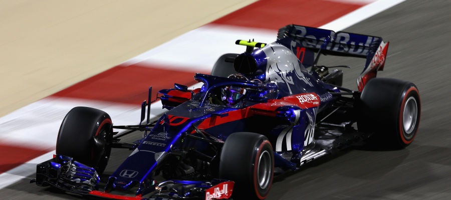 Pierre Gasly, rodando en Baréin con su Toro Rosso Pierre Gasly, rodando en Baréin con su Toro Rosso