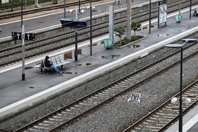 Una nueva jornada de huelga ferroviaria en Francia perturba las conexiones con Europa Una nueva jornada de huelga ferroviaria en Francia perturba las conexiones con Europa