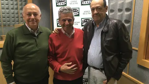 Tiempo de tertulia Jaime Rocha, Enrique Huguet y Juan Sales. ¿En que situación se encuentra la mayor parte de la ciudad en materia de mantenimiento urbano?