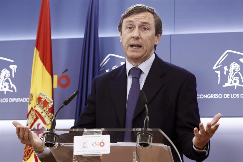 El PP, sobre revisar la política penitenciaria: "Es el precio que Sánchez tiene que pagar a los independentistas" El PP, sobre revisar la política penitenciaria: "Es el precio que Sánchez tiene que pagar a los independentistas"