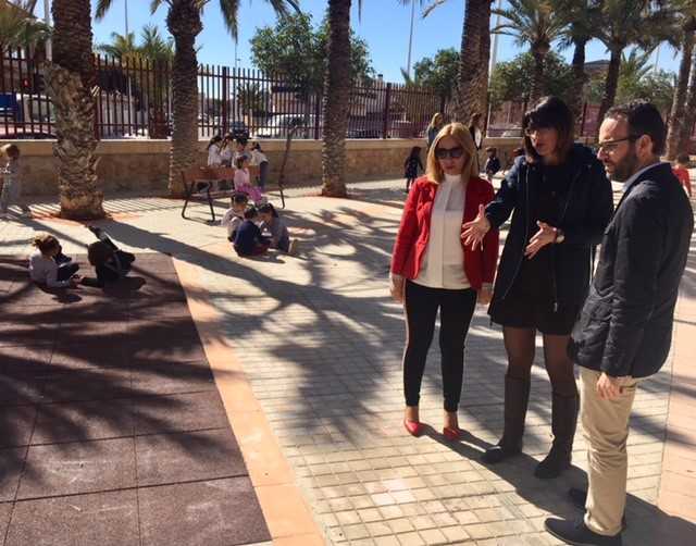 Elche destina este año medio millón de euros para obras de adecuación en colegios públicos Elche destina este año medio millón de euros para obras de adecuación en colegios públicos