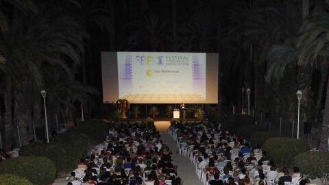 Proyecci&oacute;n del Festival Internacional de Cine de Elche en el Hort del Xocolater