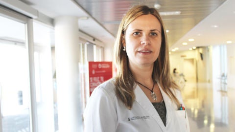 MONICA ANT&Oacute;N, ALERG&Oacute;LOGA