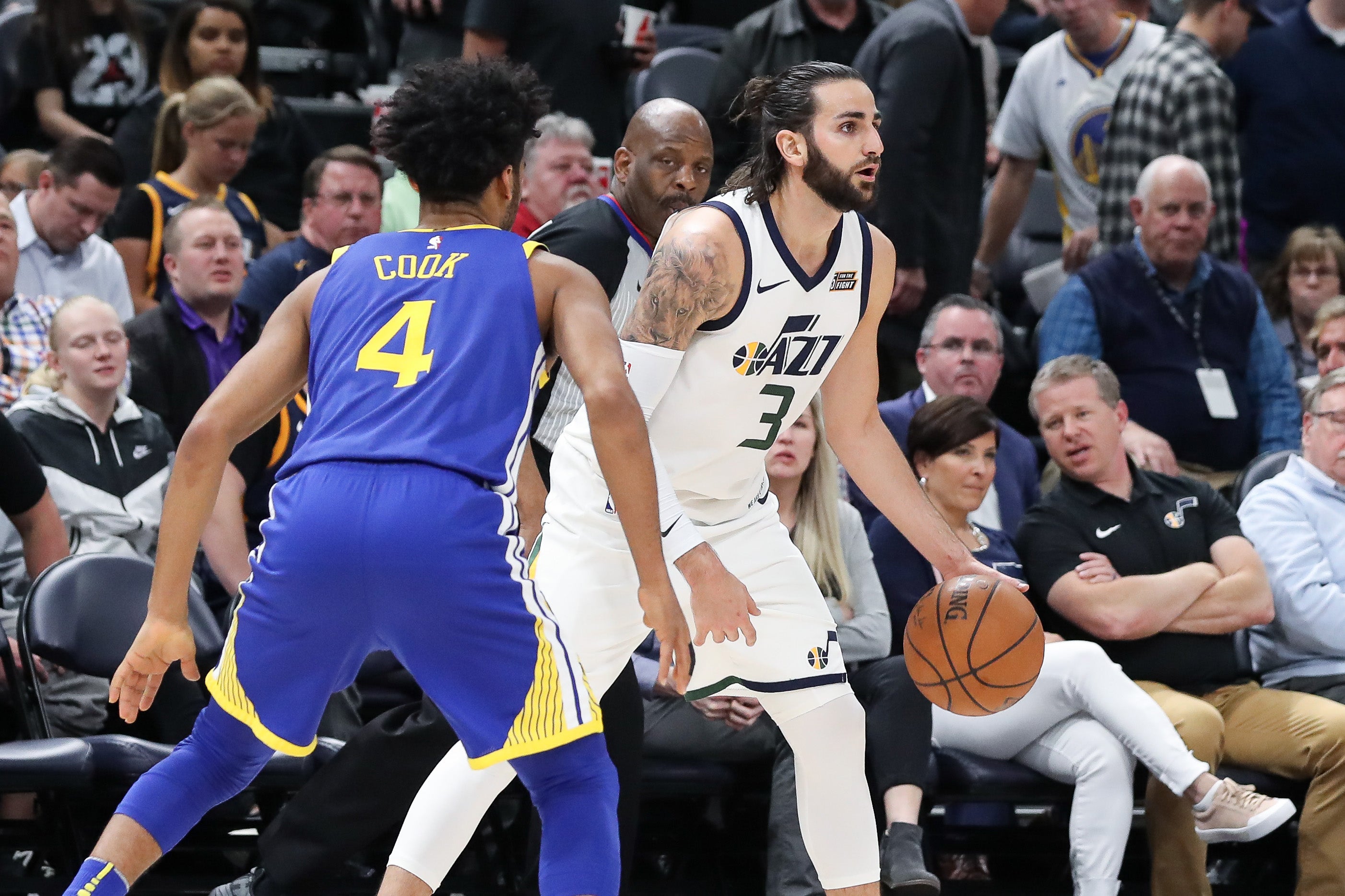 Los Jazz humillan a los Warriors bajo la batuta de Ricky Rubio con récord de Mitchell Los Jazz humillan a los Warriors bajo la batuta de Ricky Rubio con récord de Mitchell