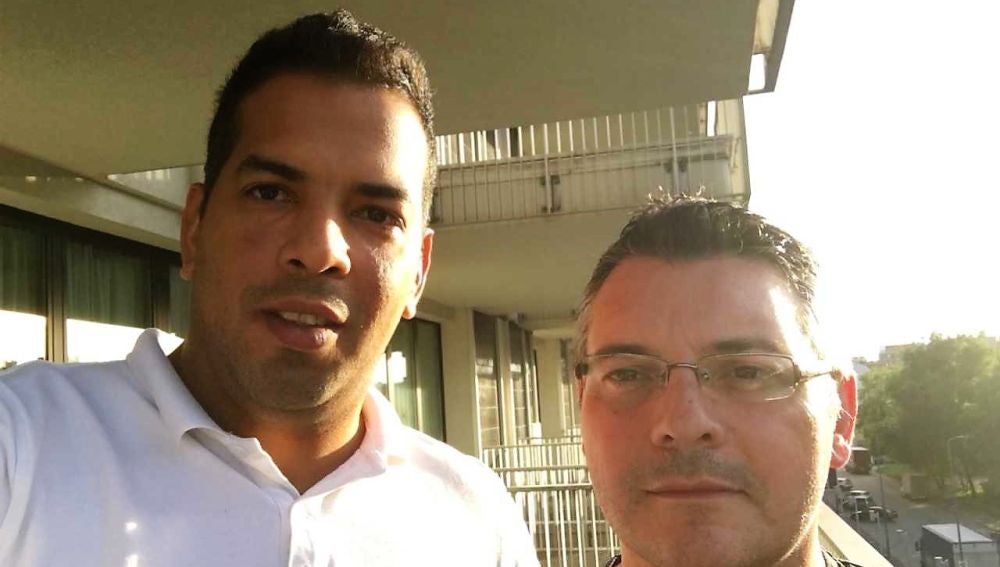 El periodista José Francisco Michelli -a la izquierda- y el docente Santiago Soriano