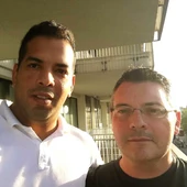 El periodista José Francisco Michelli -a la izquierda- y el docente Santiago Soriano El periodista José Francisco Michelli -a la izquierda- y el docente Santiago Soriano