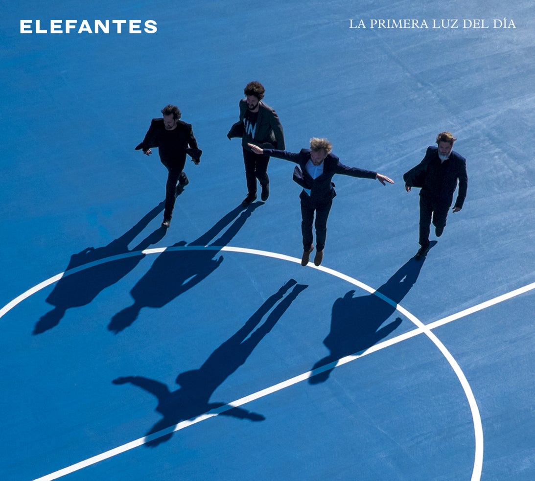 Shuarma de ELEFANTES: "Tras 8 años nos sentamos por primera vez y cuando nos levantamos, estaba el grupo en marcha de nuevo, no hay ninguna explicación a esa vuelta" Shuarma de ELEFANTES: "Tras 8 años nos sentamos por primera vez y cuando nos levantamos, estaba el grupo en marcha de nuevo, no hay ninguna explicación a esa vuelta"