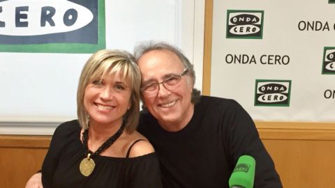 Joan Manuel Serrat y Julia Otero