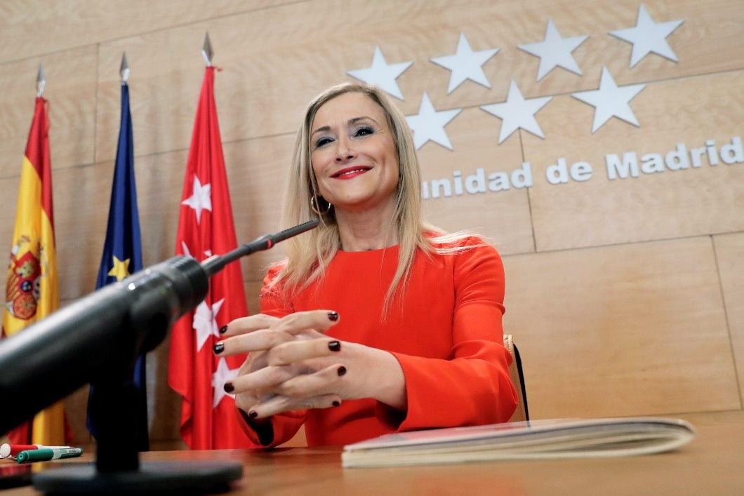 Cristina Cifuentes descarta dimitir: "Tengo el apoyo de mi partido y de mi presidente" Cristina Cifuentes descarta dimitir: "Tengo el apoyo de mi partido y de mi presidente"