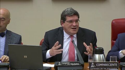 La AIReF cifra en 2.200 millones el impacto de la bajada del IRPF hasta 2019