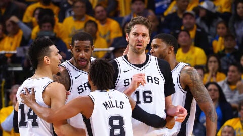 Pau Gasol, durante un partido con los Spurs