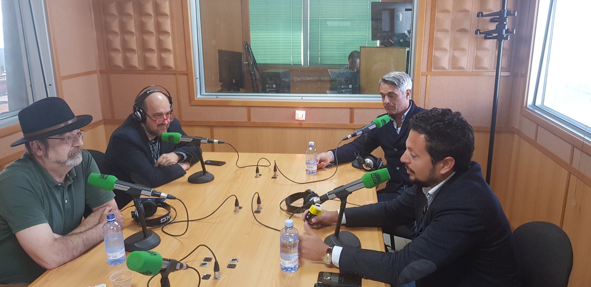 Aquí En La Onda Canarias Lunes 16/04/2018 Aquí En La Onda Canarias Lunes 16/04/2018