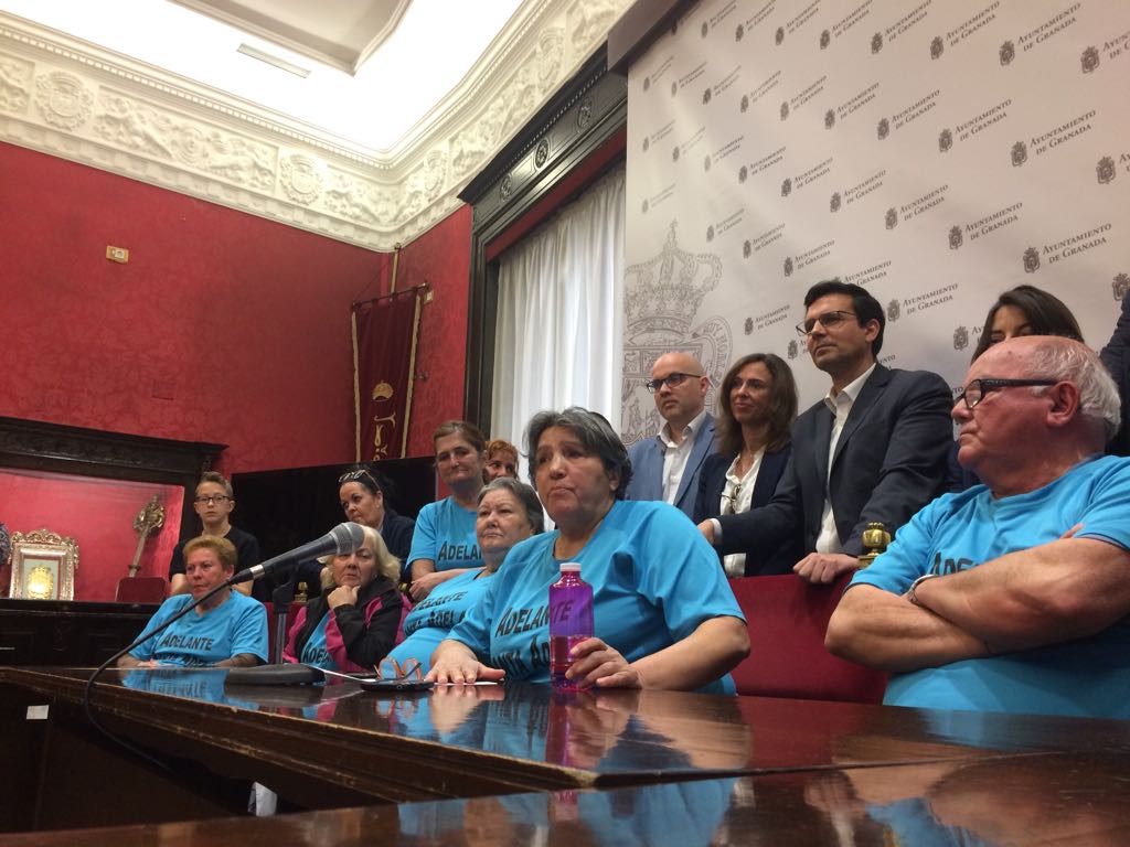 Santa Adela, firme ante todas las instituciones Santa Adela, firme ante todas las instituciones