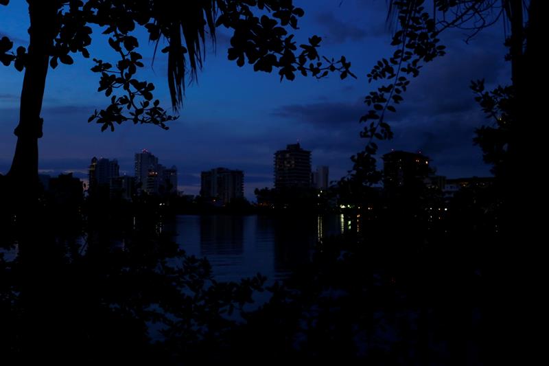 Un fallo eléctrico deja sin luz a todo Puerto Rico Un fallo eléctrico deja sin luz a todo Puerto Rico