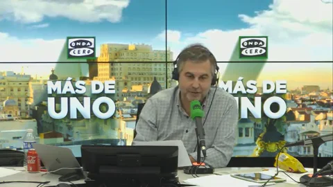 Monólogo de Alsina: "Después de la paliza al Guardia Civil, su novia, toda la vida en Alsasua, ha tenido que irse del pueblo" Monólogo de Alsina: "Después de la paliza al Guardia Civil, su novia, toda la vida en Alsasua, ha tenido que irse del pueblo"