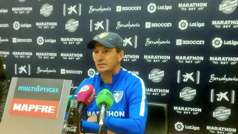 José González en rueda de prensa El técnico chiclanero