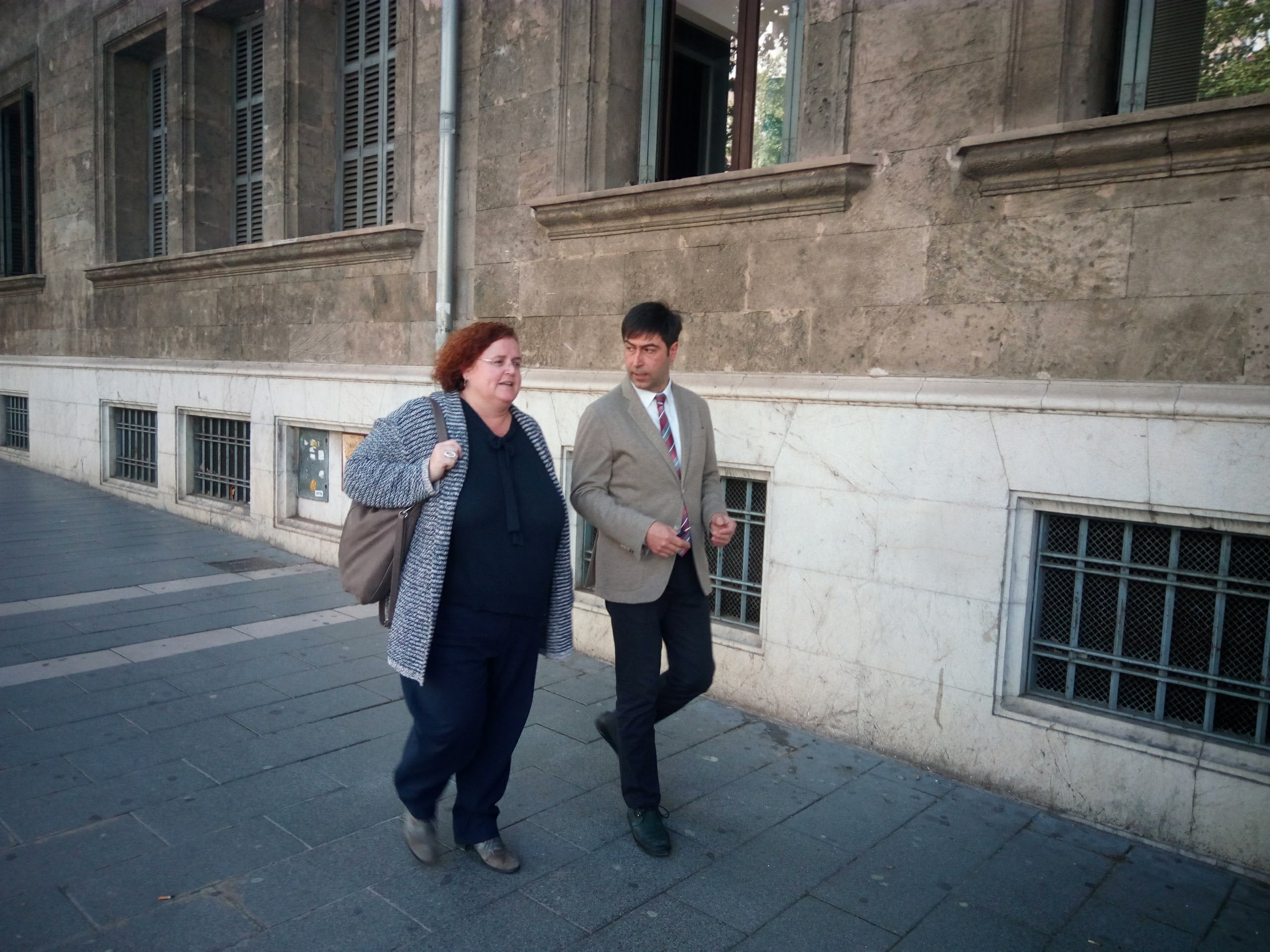 Ex altos cargos de Més per Mallorca niegan fraccionamiento de contratos para beneficiar a Jaume Garau Ex altos cargos de Més per Mallorca niegan fraccionamiento de contratos para beneficiar a Jaume Garau